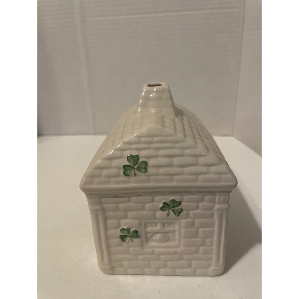Belleek Irish Village Series Brennans Bakery Cottage Shamrock Porcelain 2005 - Picture 4 of 6